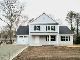 19 Carolyn Ln
