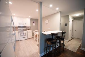 881 Main St