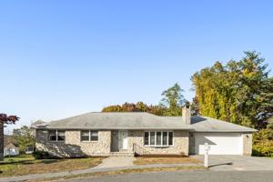 30 Crystal Dr