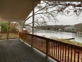 8 Edgewater Drive E