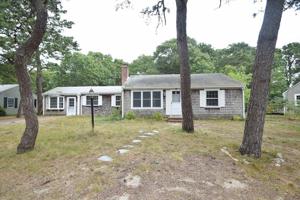 16 Scholl Ave