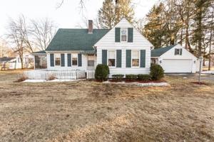 98 W Main St