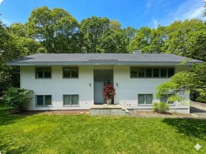 146 Hillside Dr