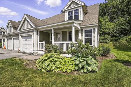 12 Woodbridge Ct