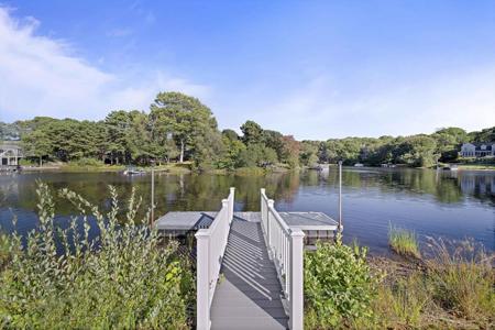 45 Pond Cir