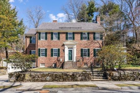 140 Dudley St