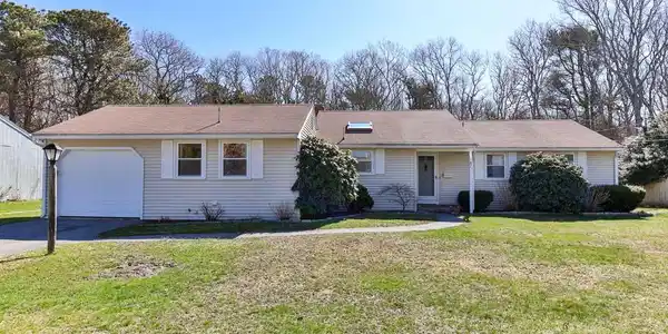 87 Alcott Rd