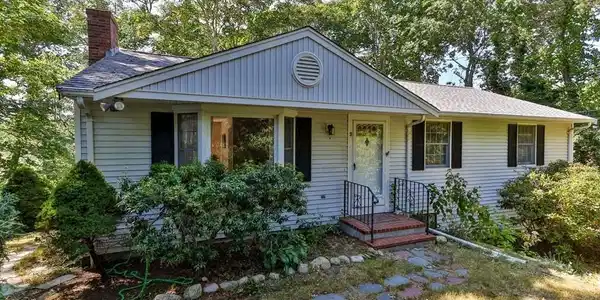 9 Green Pond Rd