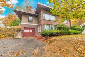 672 Alden St