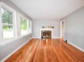 21 Edgewater Rd