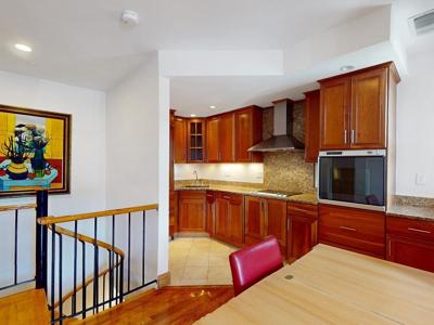 108 Gainsborough St.