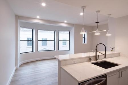 636 Beacon