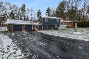 88 Lakeshore Dr