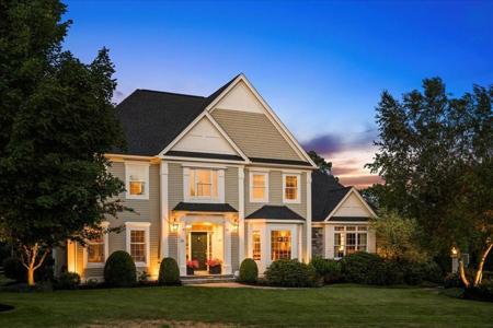 26 Fairway Dr