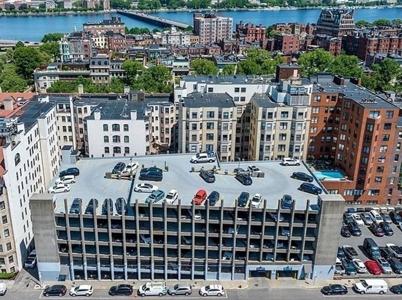 425 Newbury St