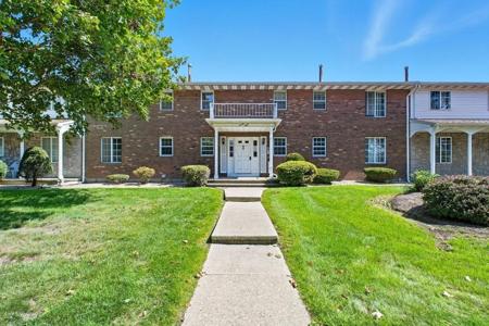 98 Fuller St