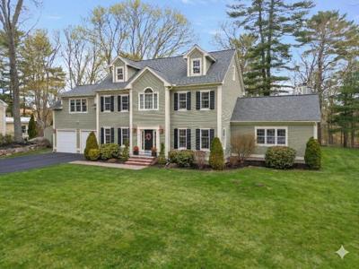4 Shea Ct