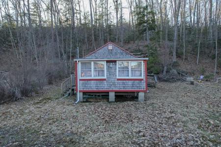 7 Chaffee Rd