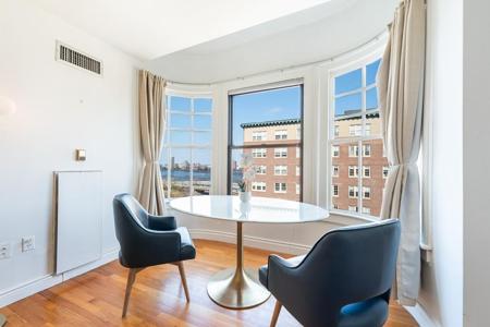 4 Charlesgate East