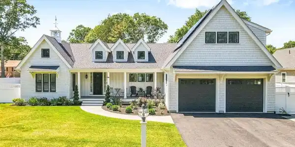 25 Clam Lane