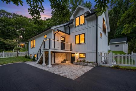 6 Amherst Rd