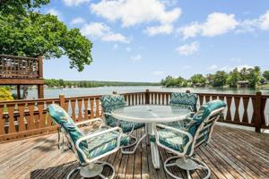 7 Cedar Drive