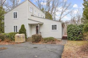 2 S Brook Street