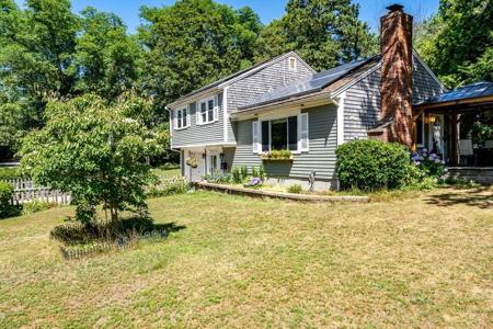 38 Autumn Dr