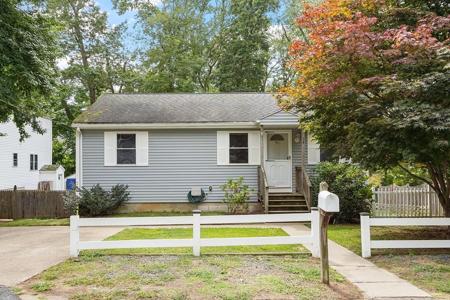 24 Hawthorne Rd