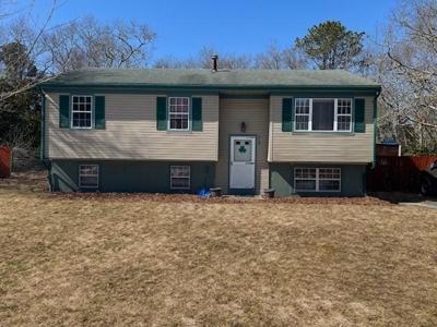 72 Mayflower Lane