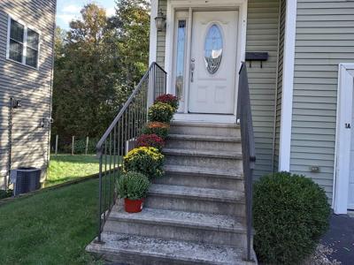 1-A Ockway St