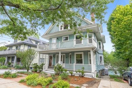186 Pleasant Street