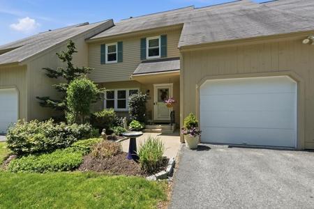 20 Rosslare Dr