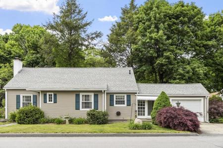 11 Whitla Drive