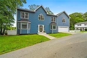 70 Shady Ln