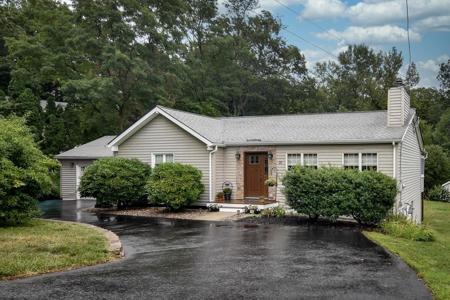 39 Creeper Hill Road