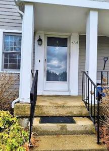 534 Twin Lakes Dr