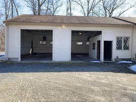 83R Mansfield Ave