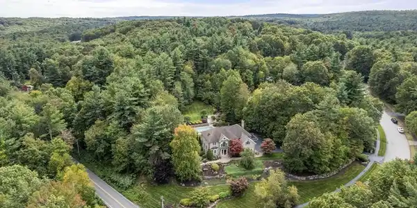 253 Cranbrook Dr