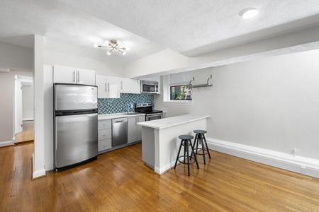 82 Jersey St