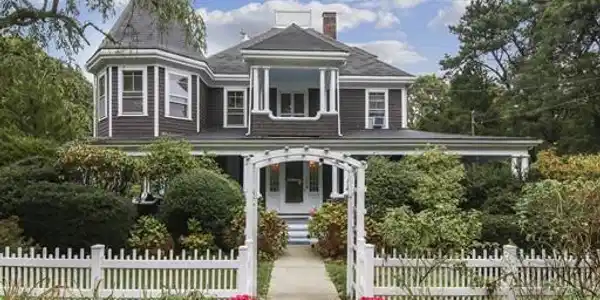 40 Red Brook Harbor Rd.
