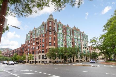 4 Charlesgate E