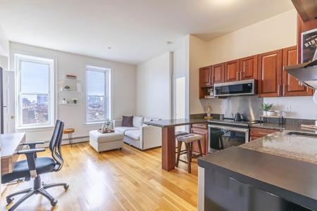 483 Beacon St