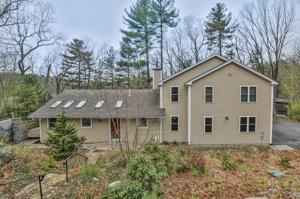 94 Tahanto Trail