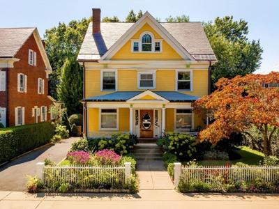 24 Lochstead Ave