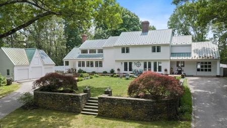 30 Summit Ave