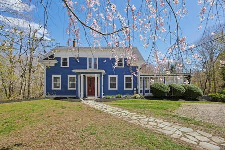 1 Highland Rd