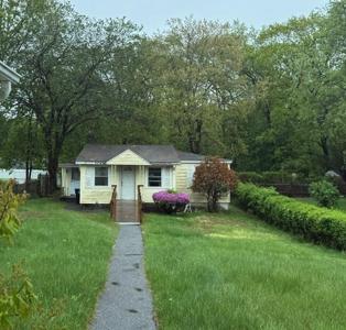 40 Phillips Ave