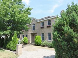 24 Clover Ln