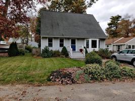14 Holly Road